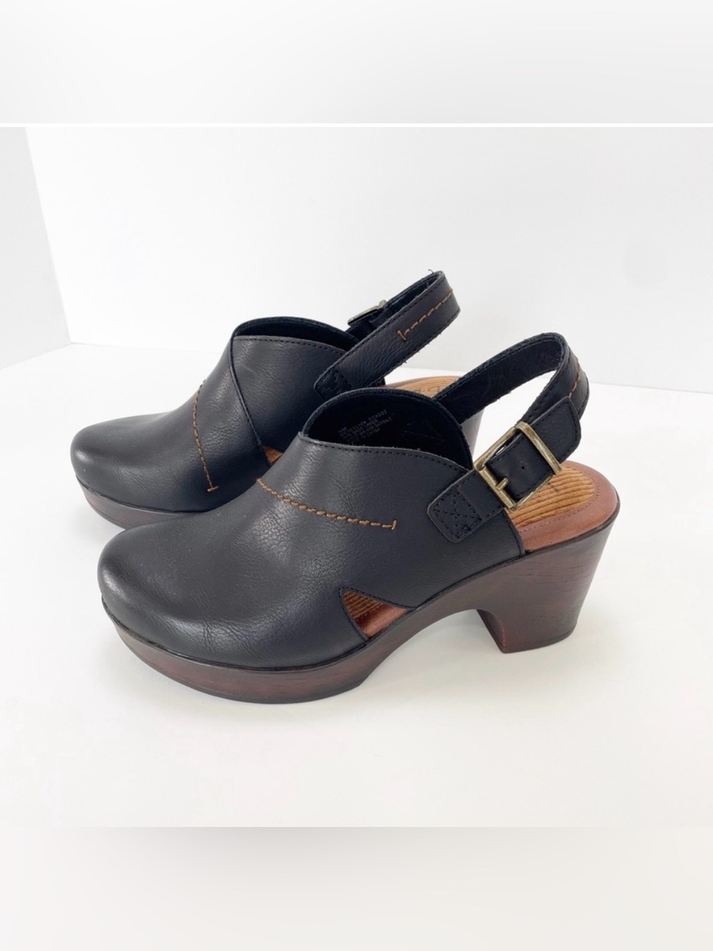 Womens b.o.c Born Concept Cecila Platform Heeled Leather Strap Clogs